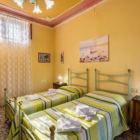 Casa Lamarmora Holiday home *